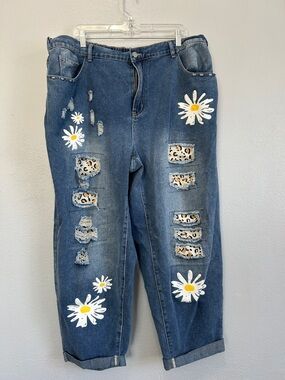 SHEIN Blue Boyfriend Jeans with Daisy Prints & Leopard Patch